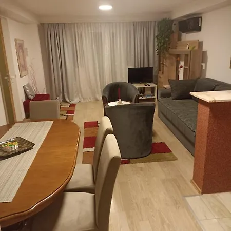 Apartman Vila Lela *